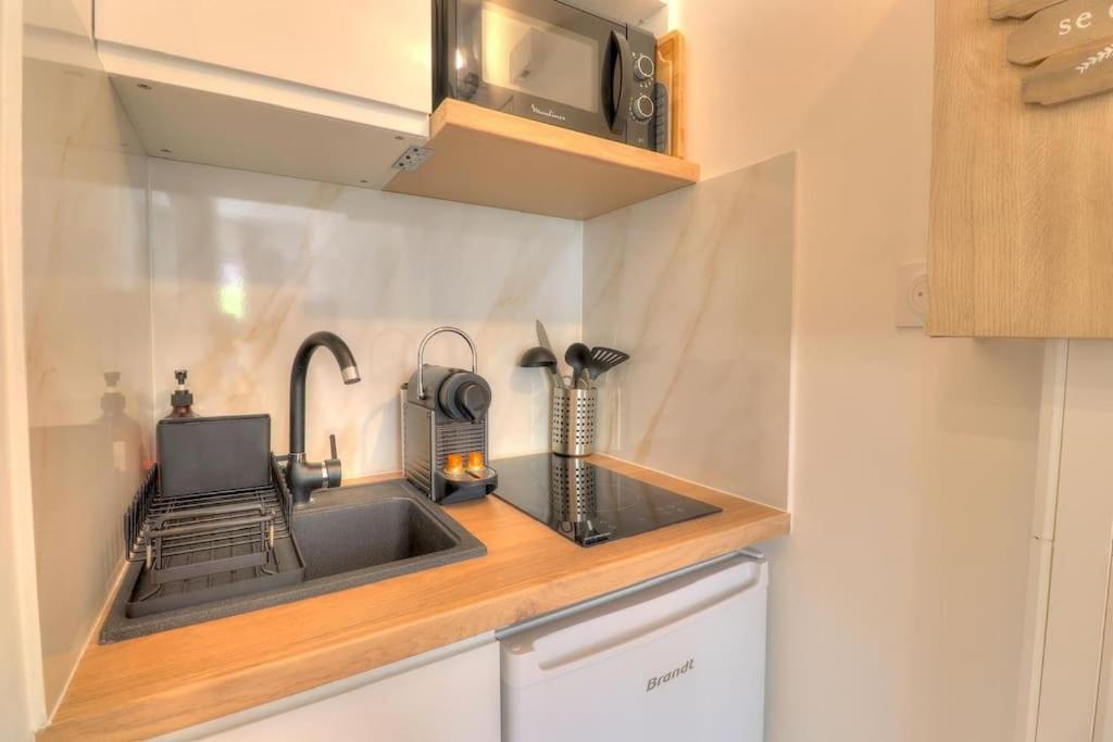 Charmant Studio Renove A Antibes, Plage A 10 Min A Pied Exterior foto